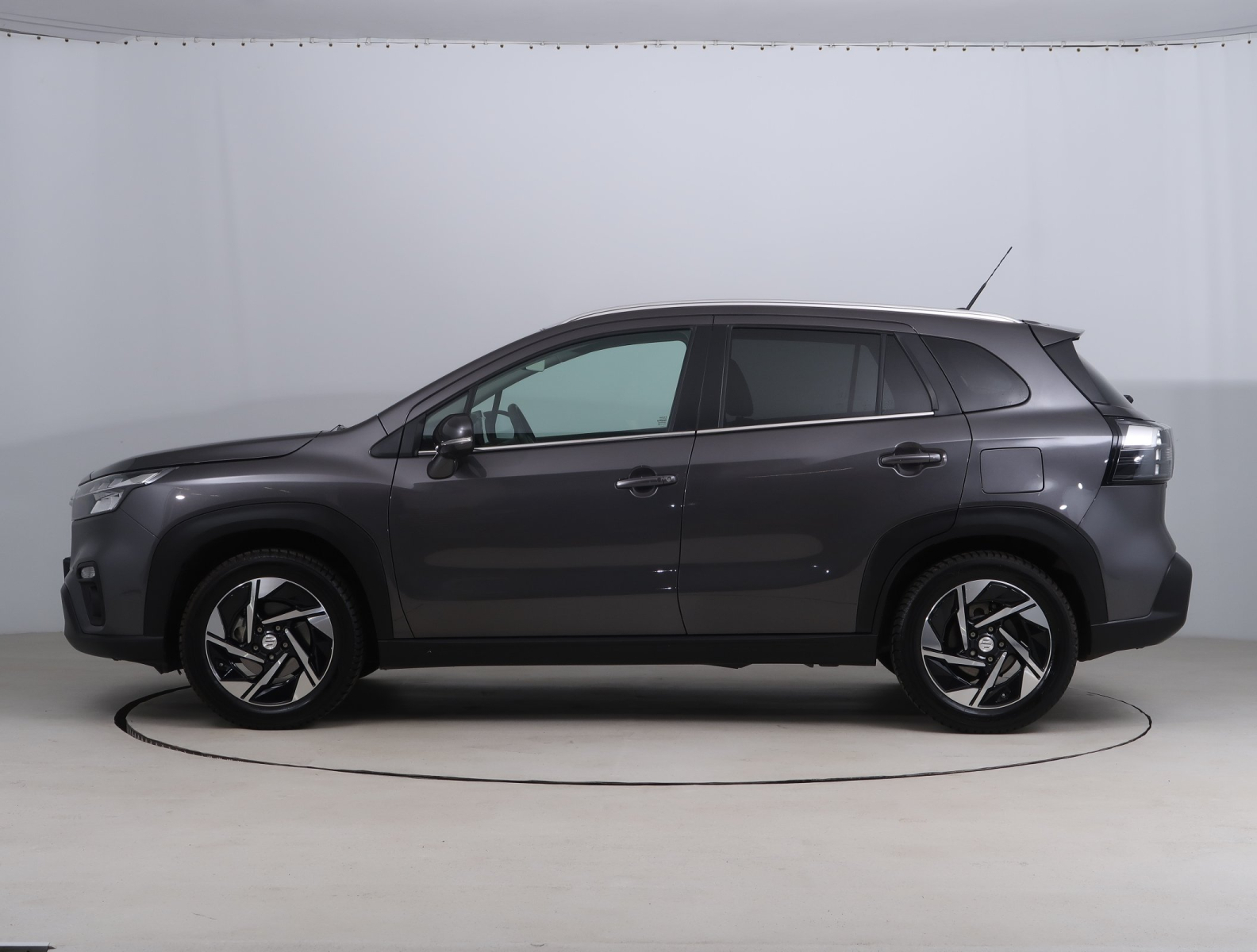 Suzuki SX4 S-Cross - 2025