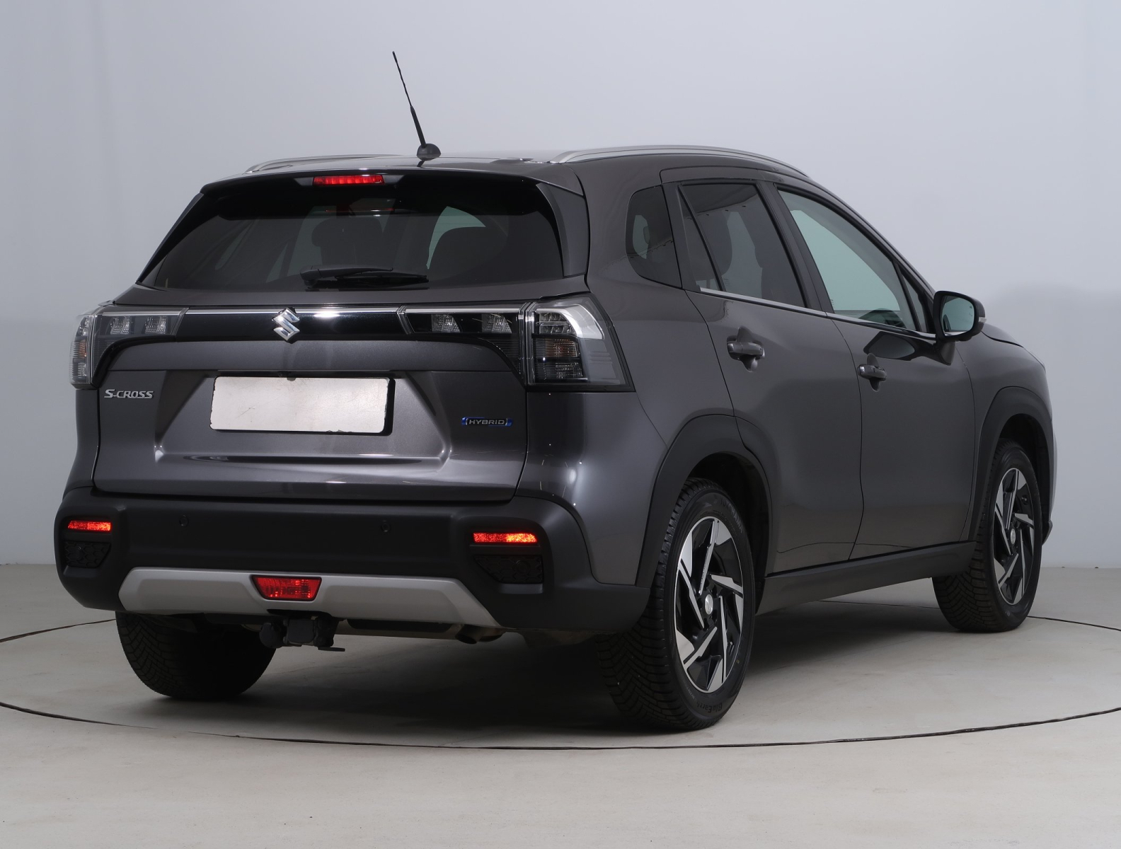 Suzuki SX4 S-Cross - 2025