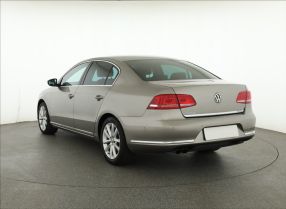 Volkswagen Passat - 2014