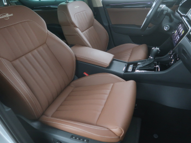 Škoda Superb - 2023