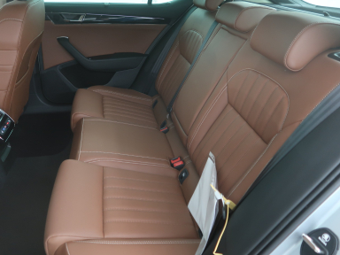Škoda Superb - 2023