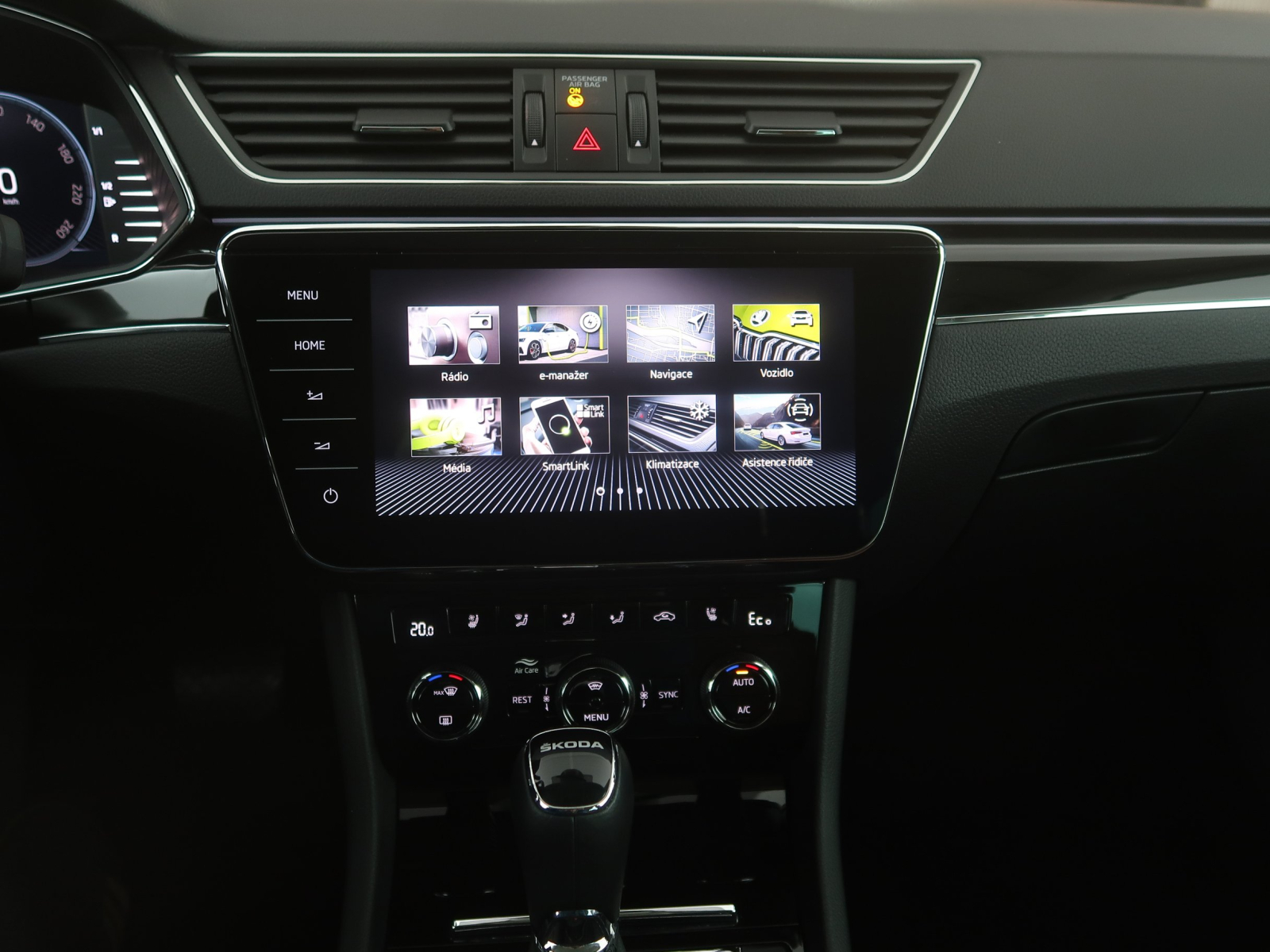 Škoda Superb - 2023