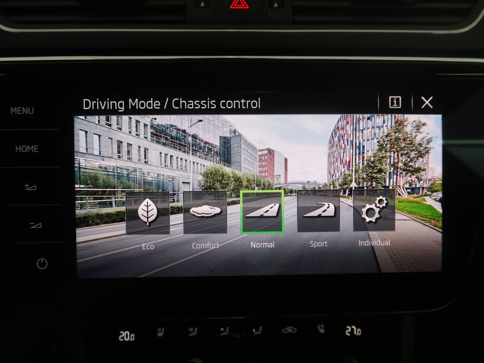 Škoda Superb - 2023