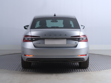 Škoda Superb - 2023