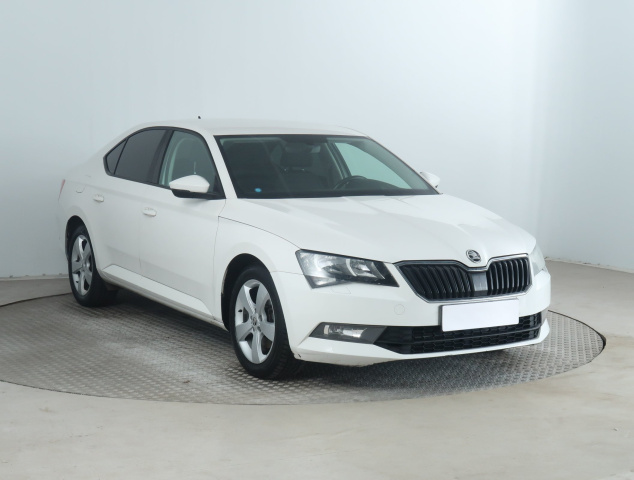 Škoda Superb 2015