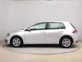 Volkswagen Golf - 2016