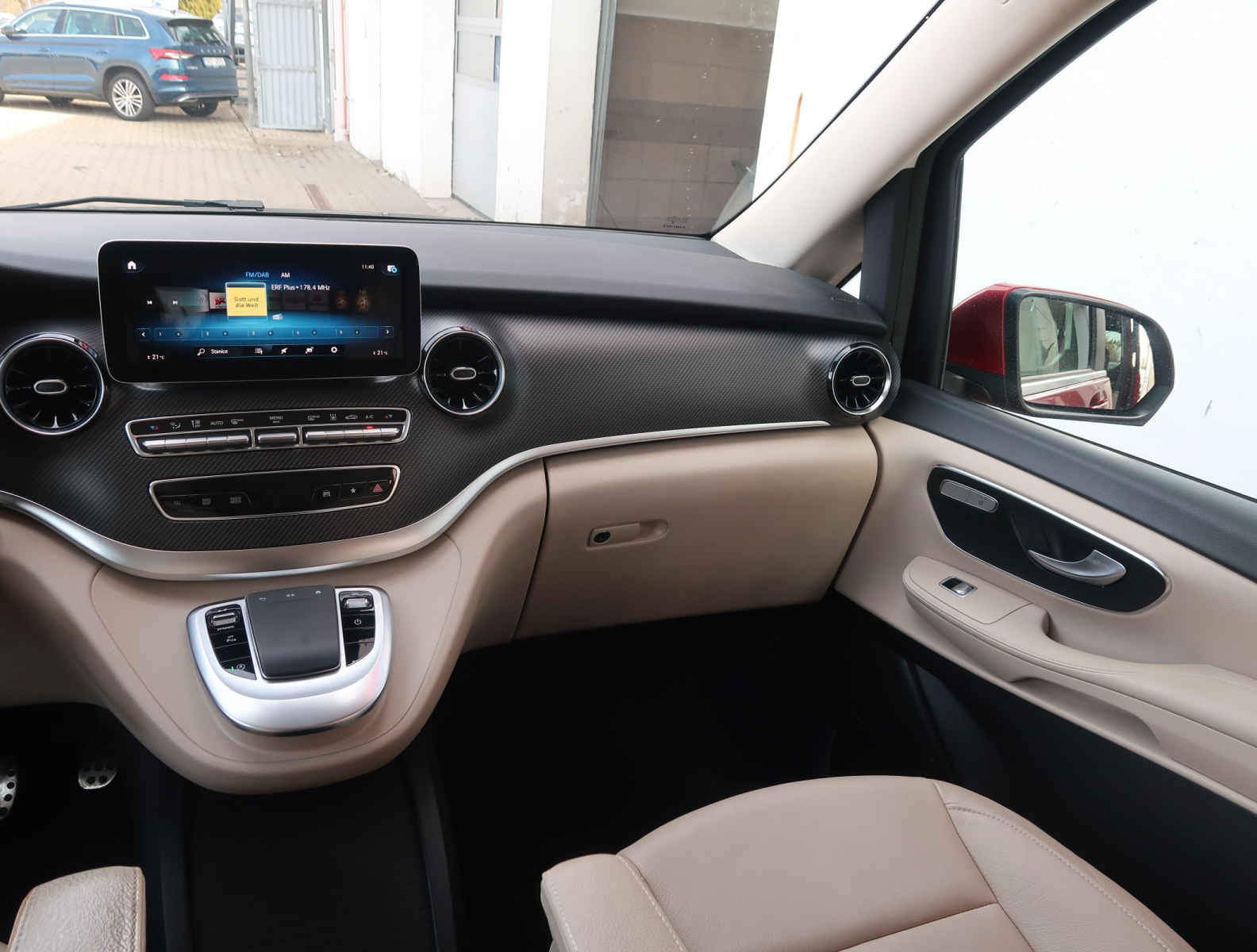 Mercedes-Benz V - 2021