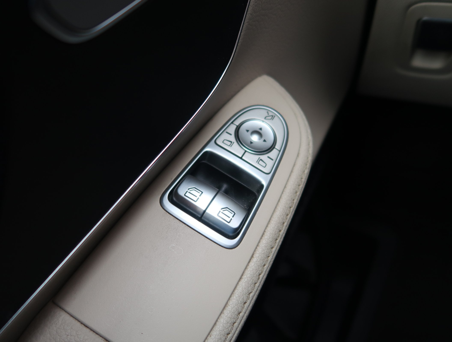 Mercedes-Benz V - 2021