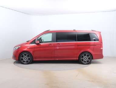 Mercedes-Benz V - 2021