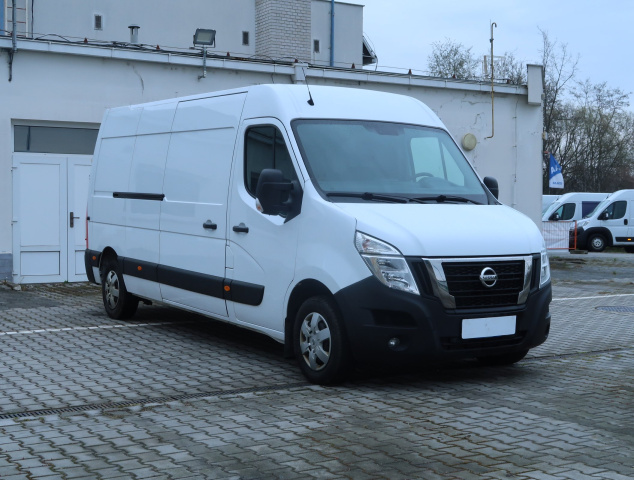 Nissan Interstar 2023