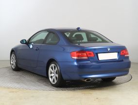 BMW 3 - 2010