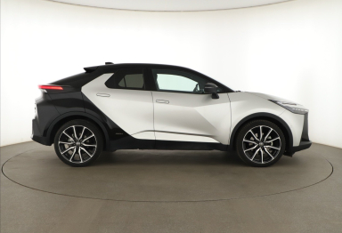 Toyota C-HR - 2025