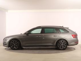 Škoda Superb - 2022