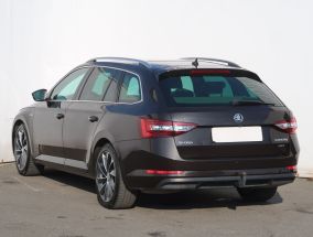Škoda Superb - 2017
