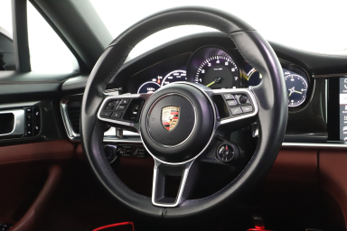 Porsche Panamera - 2018