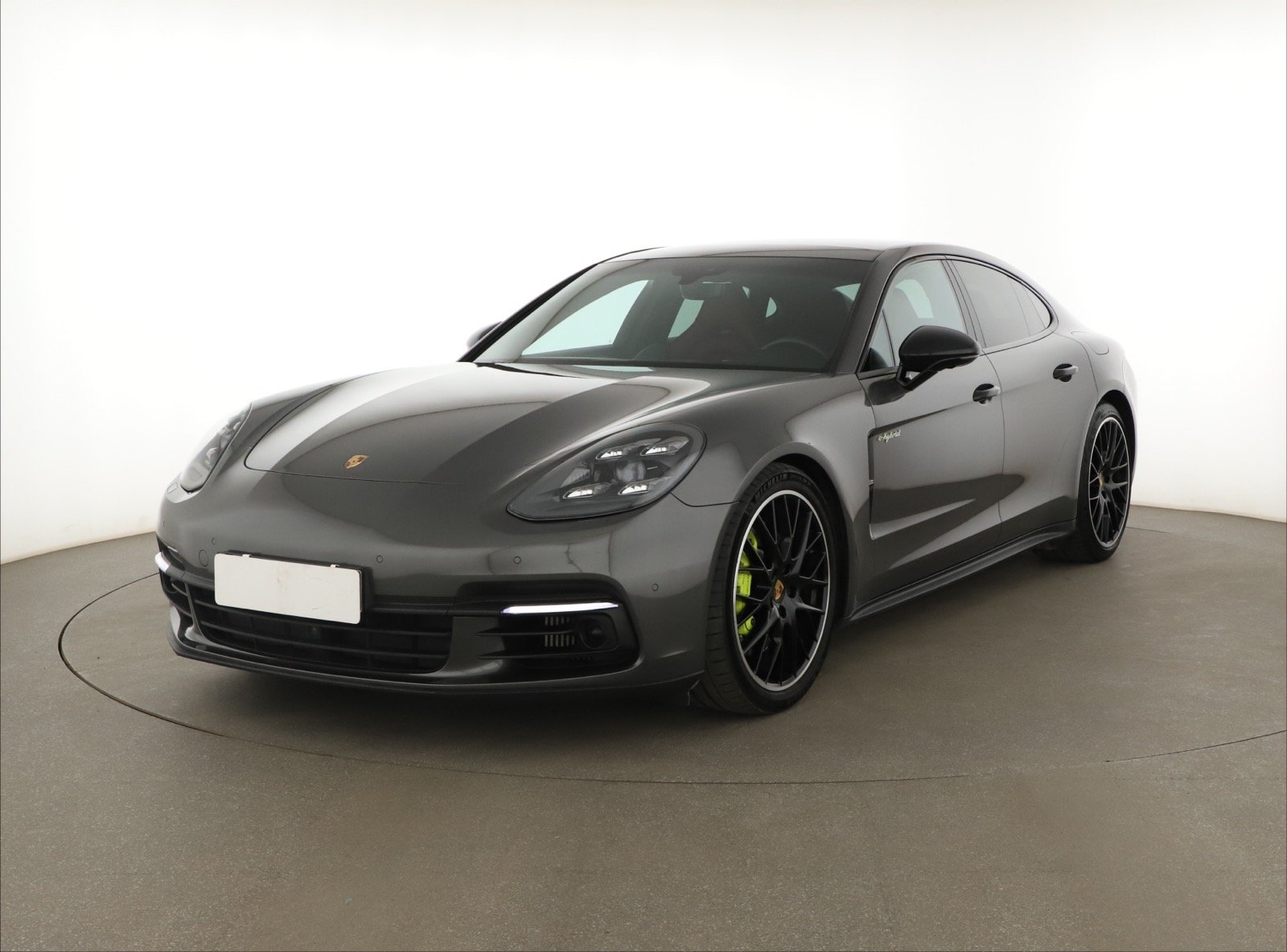 Porsche Panamera - 2018
