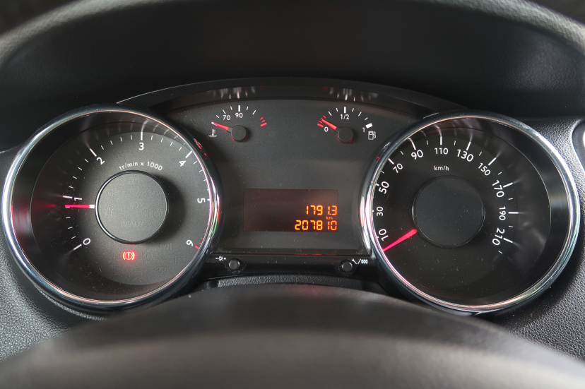 Peugeot 5008, 2015