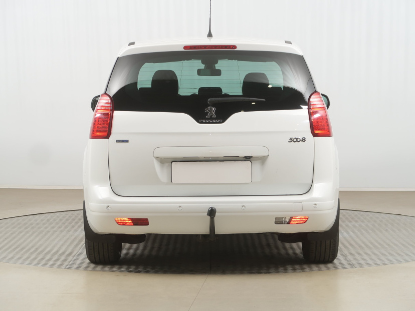 Peugeot 5008, 2015