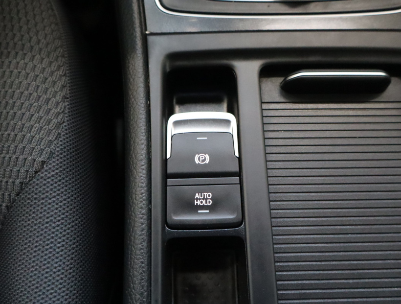 Volkswagen e-Golf, 2018