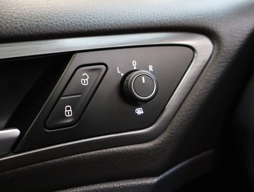 Volkswagen e-Golf, 2018