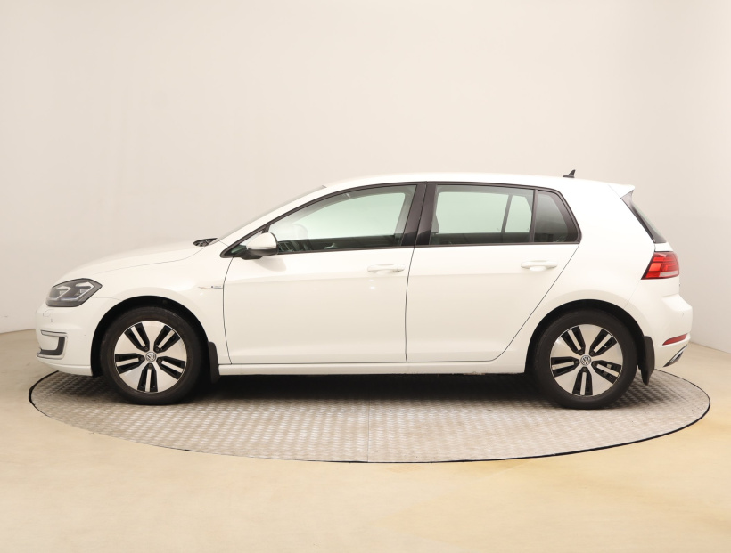 Volkswagen e-Golf, 2018