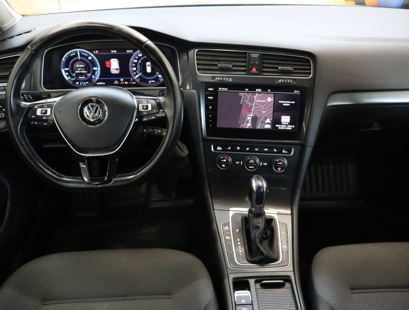 Volkswagen e-Golf, 2018