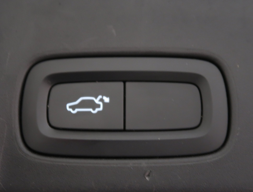 Volvo V90 Cross Country, 2017
