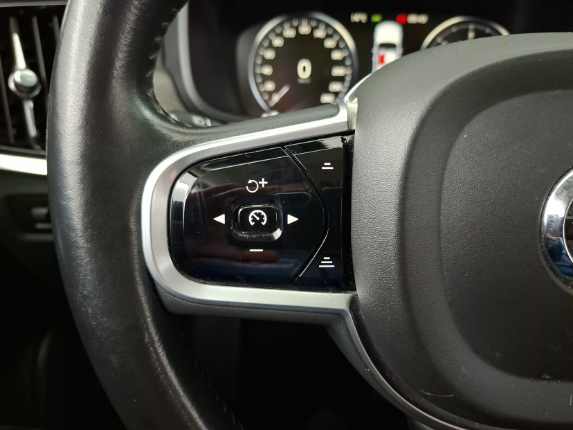Volvo V90 Cross Country, 2017
