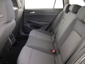 Volkswagen Golf - 2024