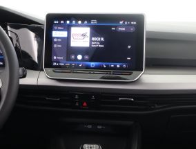 Volkswagen Golf - 2024