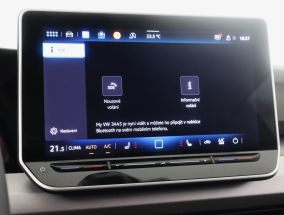 Volkswagen Golf - 2024