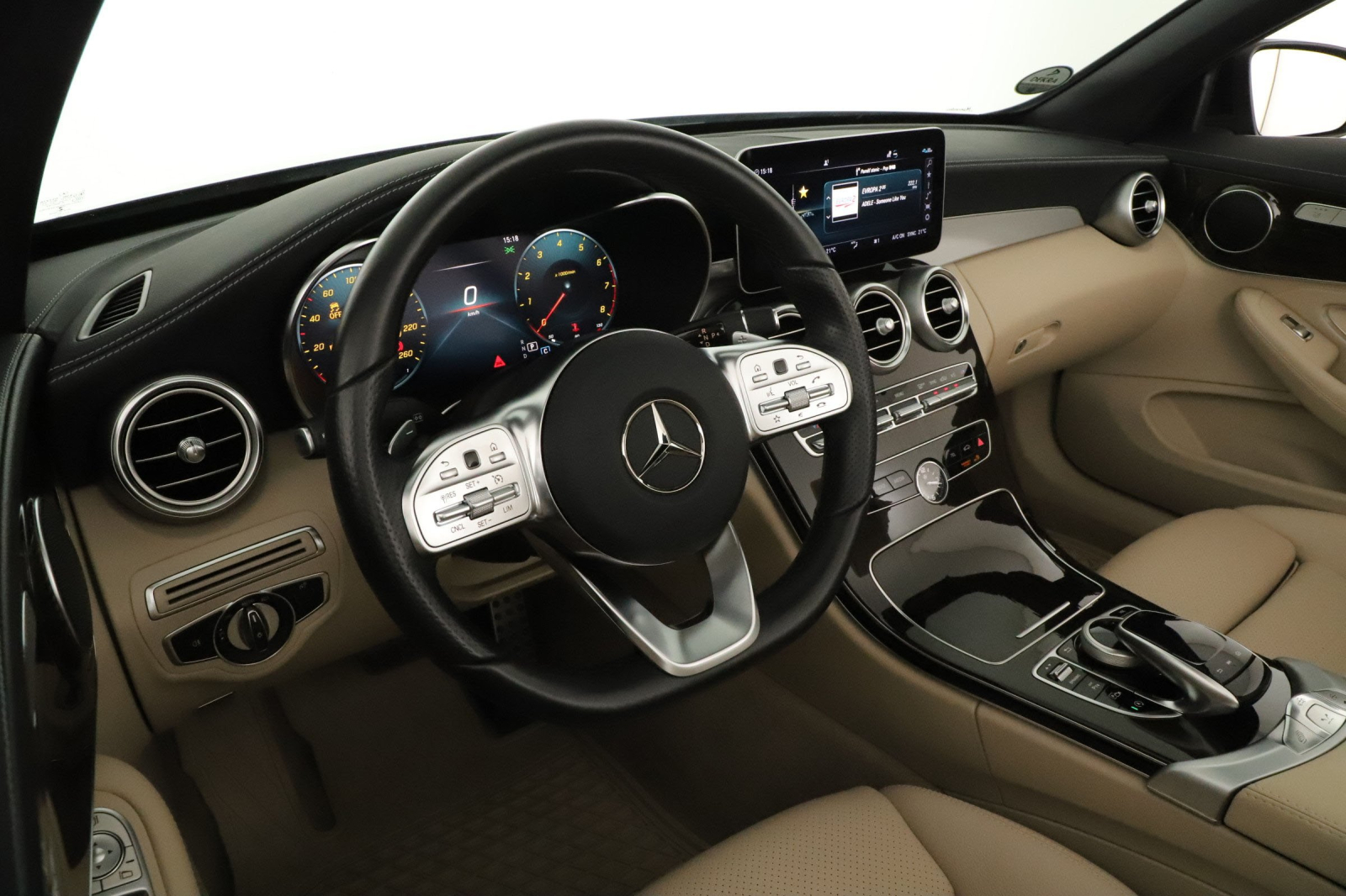 Mercedes-Benz C - 2022