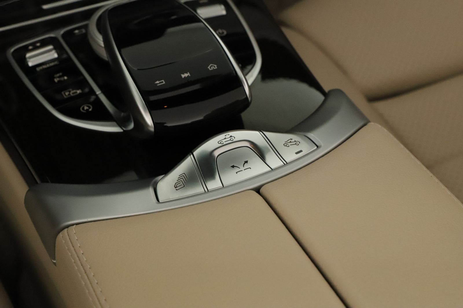 Mercedes-Benz C - 2022