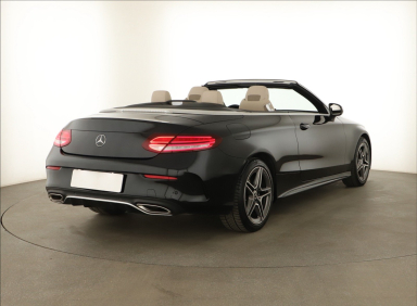 Mercedes-Benz C - 2022