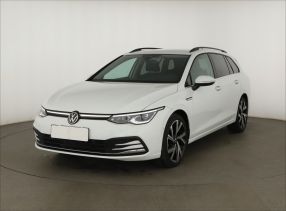 Volkswagen Golf - 2022