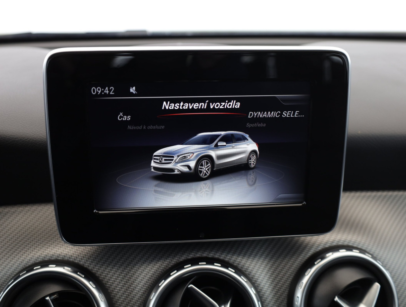 Mercedes-Benz GLA, 2016