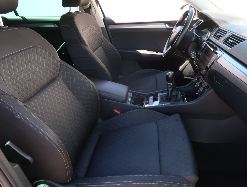 Škoda Superb, 2015
