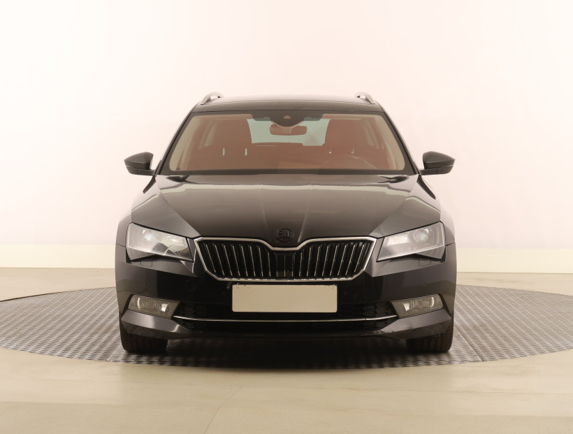 Škoda Superb, 2015