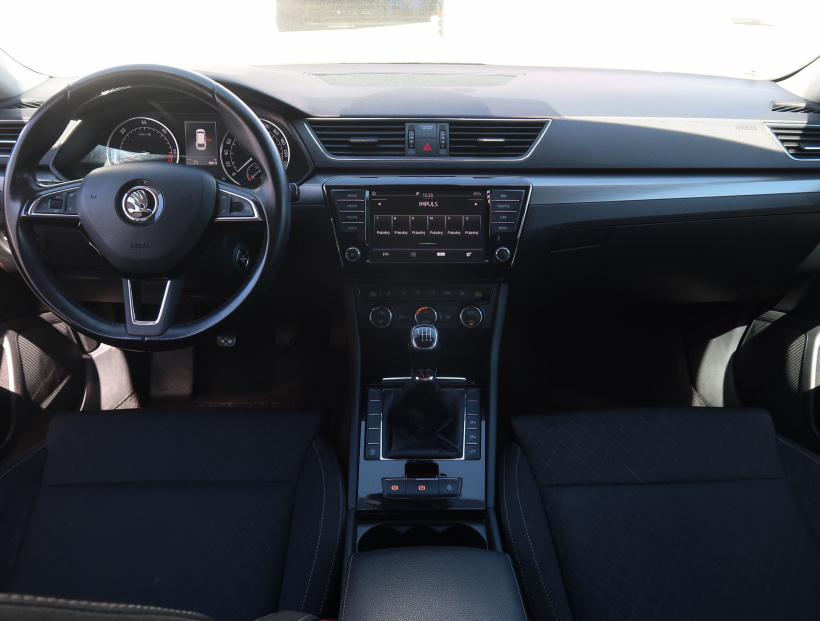 Škoda Superb, 2015
