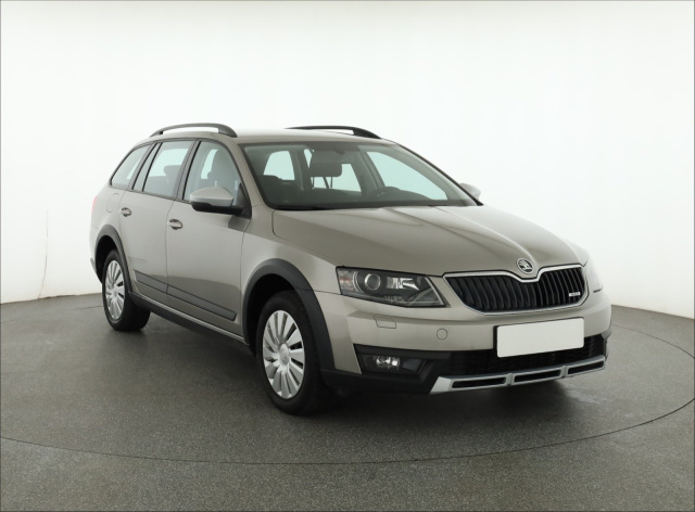 Škoda Octavia Scout 2015