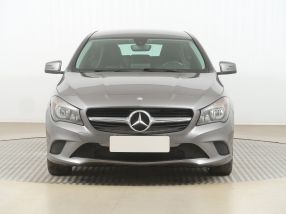 Mercedes-Benz CLA - 2015