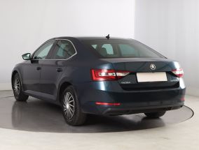 Škoda Superb - 2015