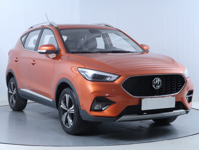 MG ZS SUV 2025