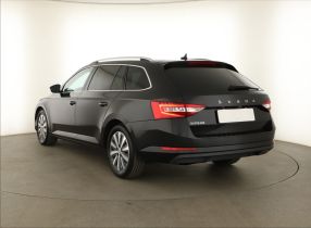 Škoda Superb - 2022