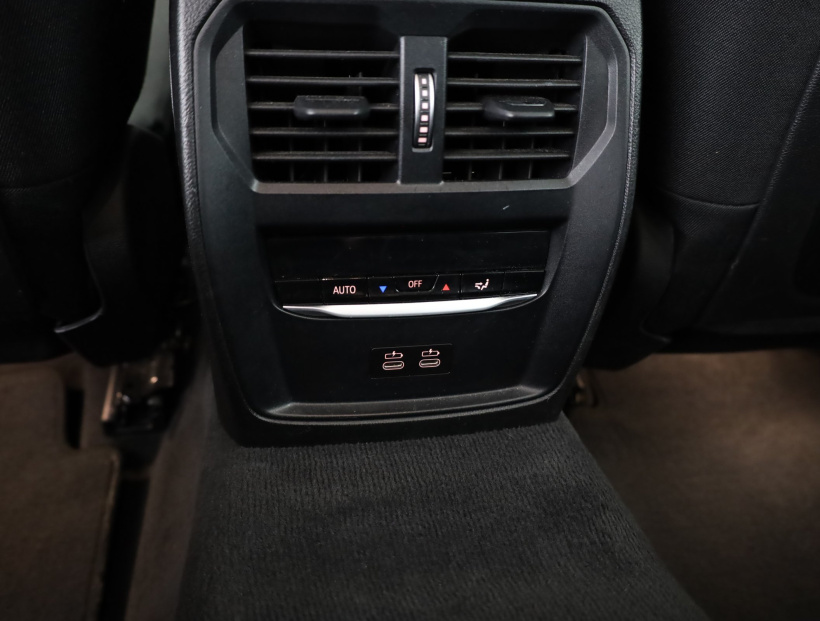 BMW 3, 2021