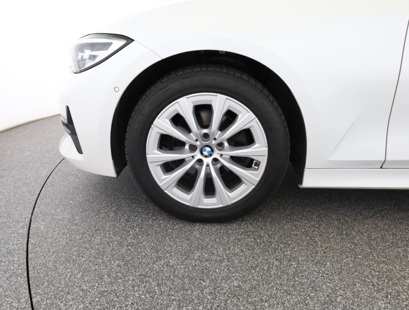 BMW 3, 2021