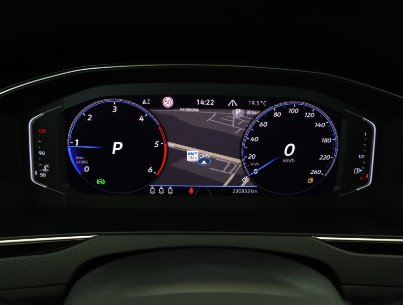 Volkswagen Passat, 2022