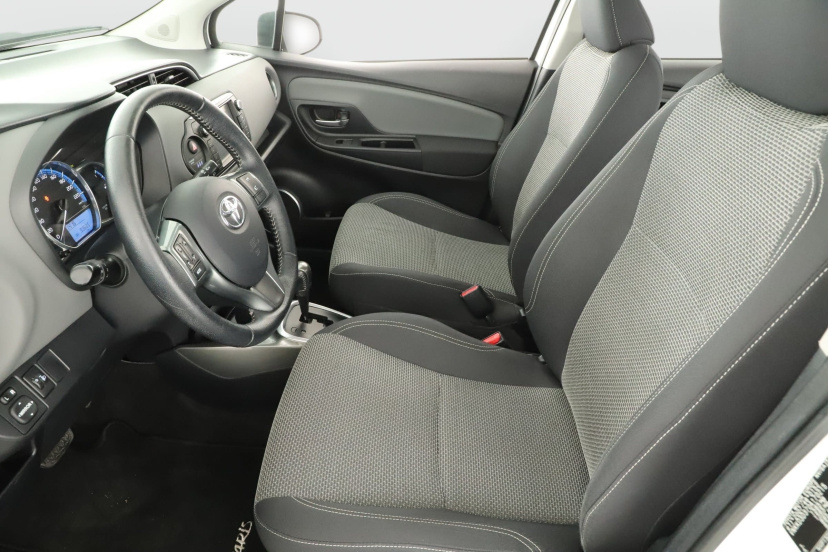 Toyota Yaris, 2015