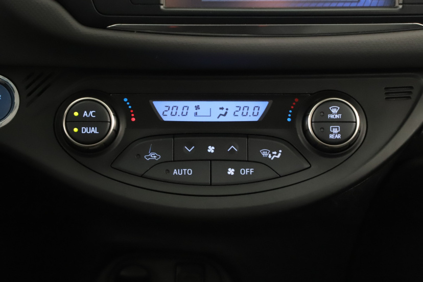 Toyota Yaris, 2015