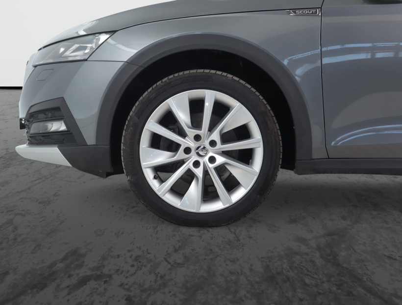 Škoda Octavia Scout, 2023
